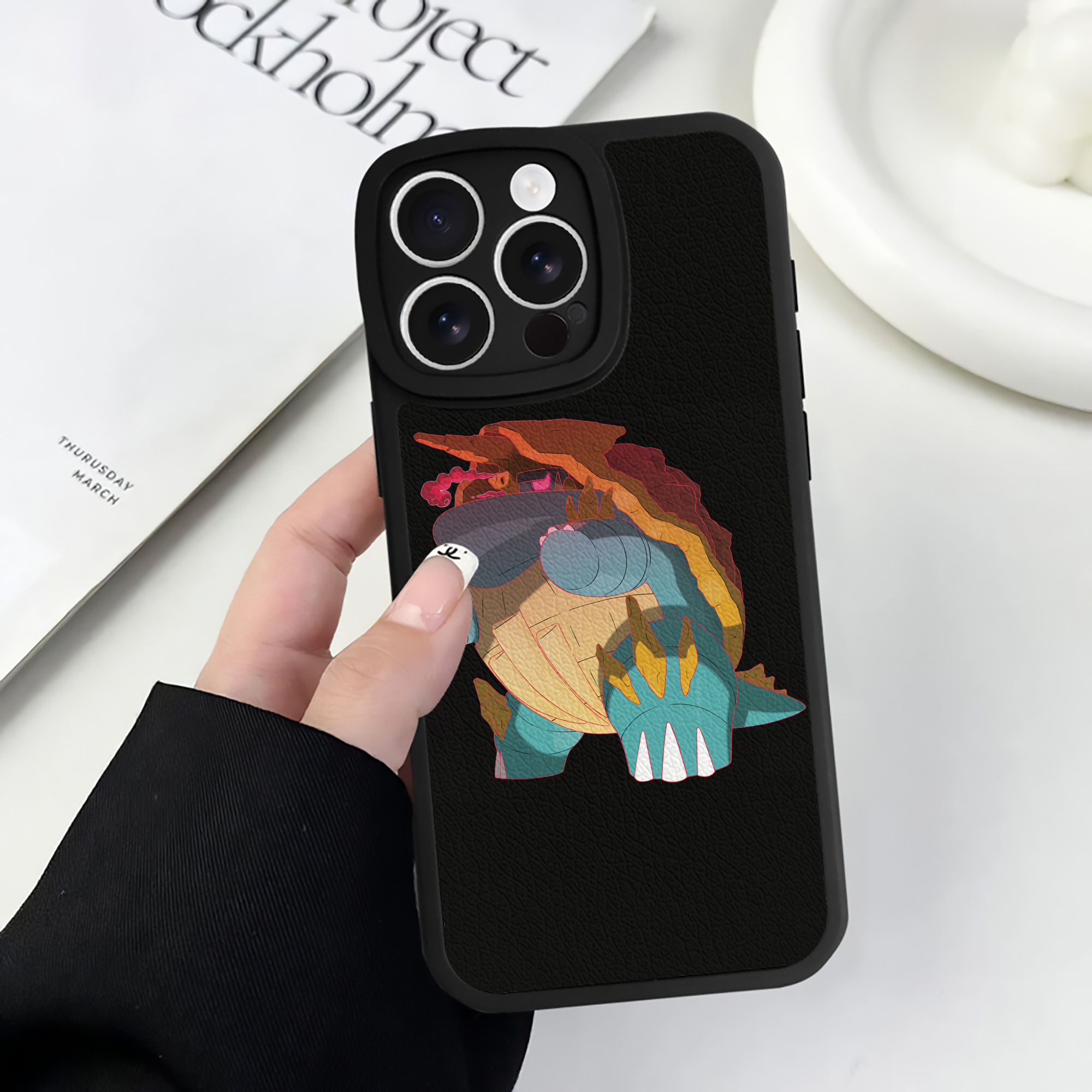 （画像用） ポケットモンスター Pokémon 【iPhone 16シリーズ対応】シリコンスマホケース（レザー調） 材質：シリコン